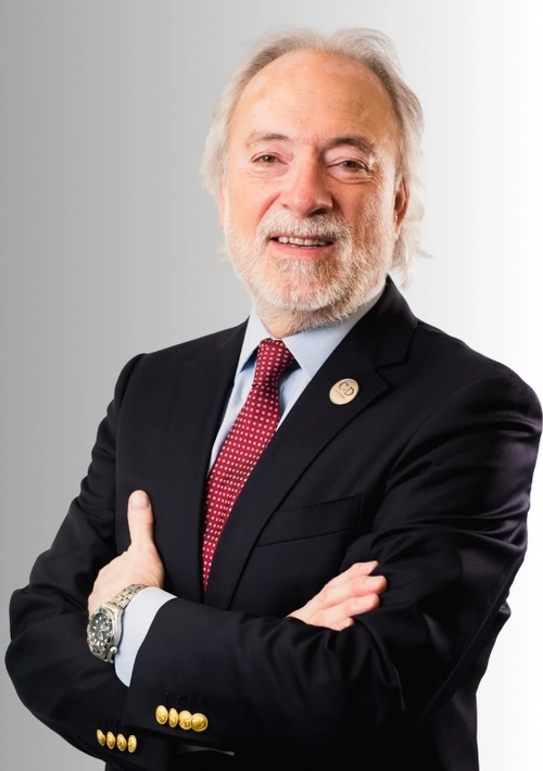 Gustavo Estay